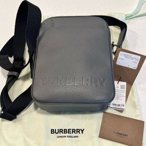 NWT ⭐️ Burberry Thornton crossbody